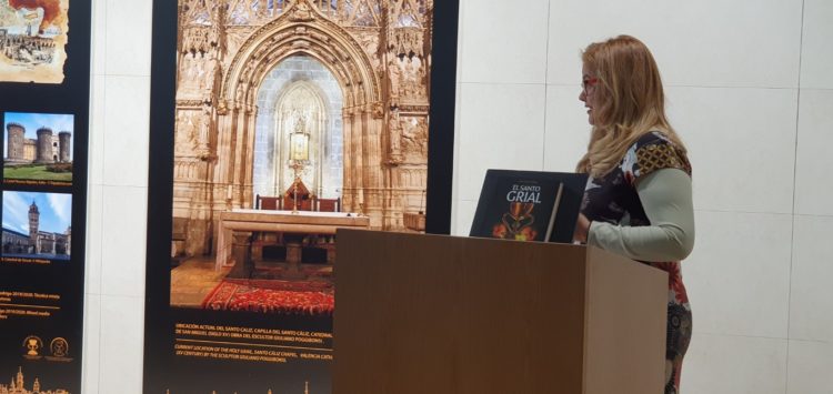 El aeropuerto de Valencia acoge la exposición internacional del Santo Cáliz de Valencia