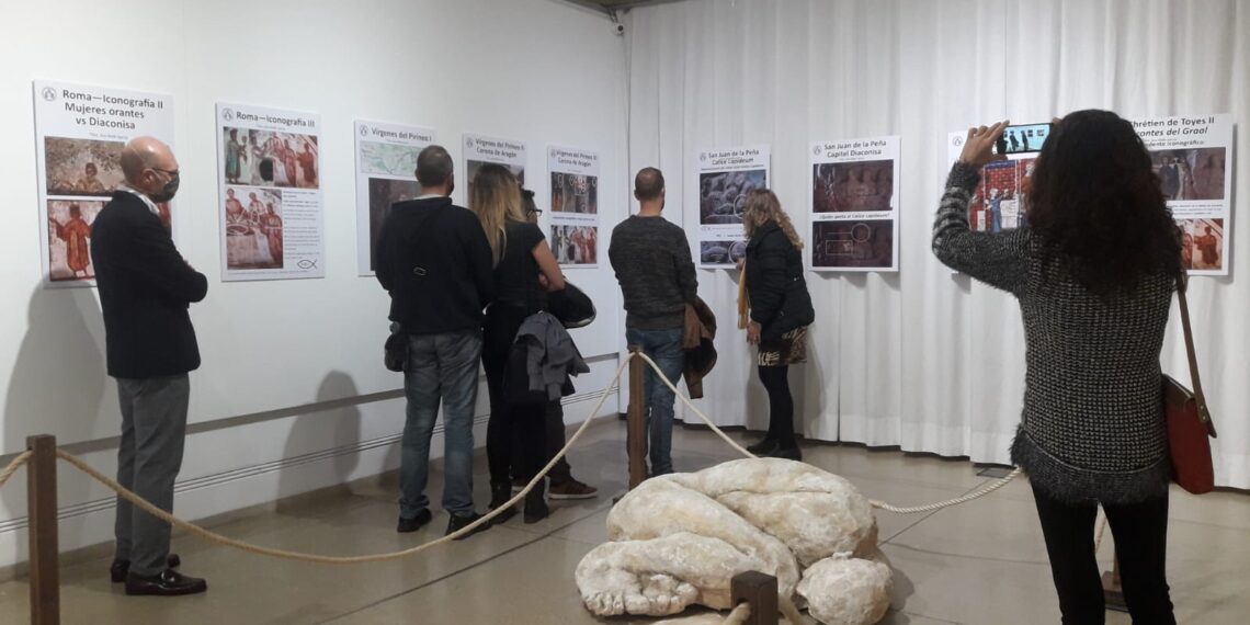 Primicia mundial en la exposición de la Dra. María Gómez en el MAOVA de Ontinyent