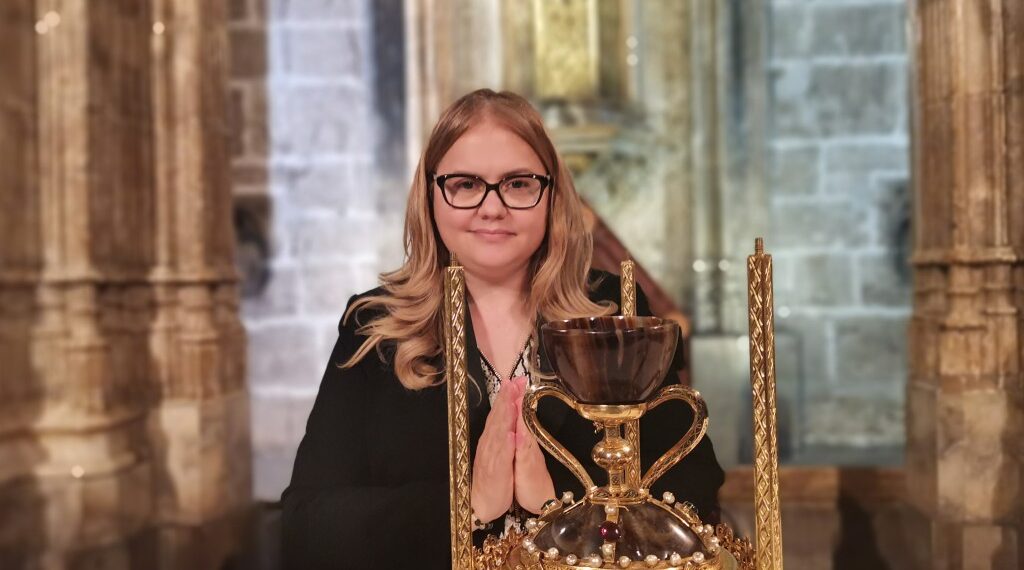 La Dra. Ana Mafé experta mundial en el Santo Grial desvela sus secretos en La Sotonera